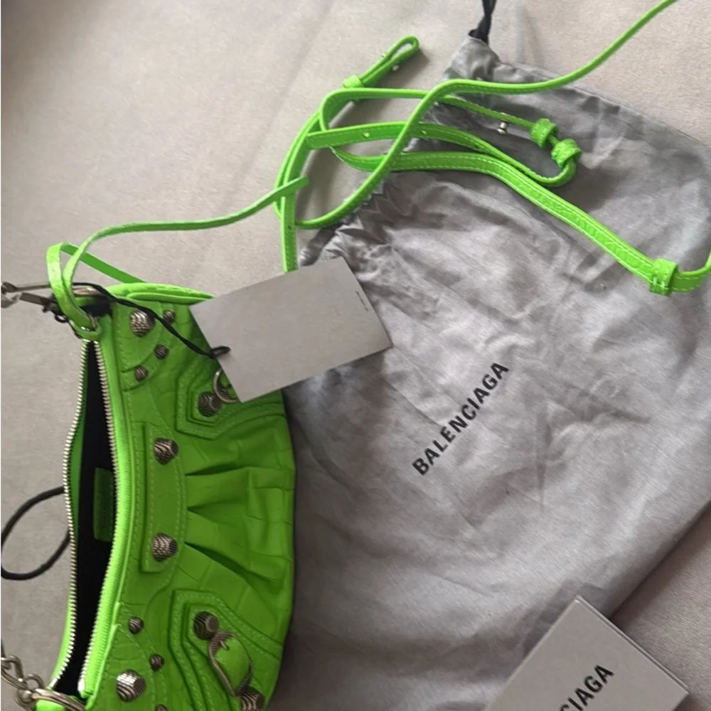 Balenciaga Neon Green Women's Bag - Picture 4 of 16
